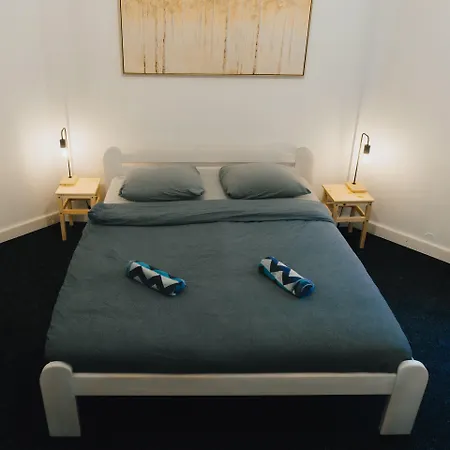 ホステル Lighthouse &