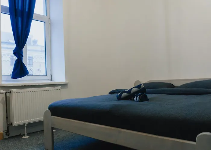 旅馆 Lighthouse & *